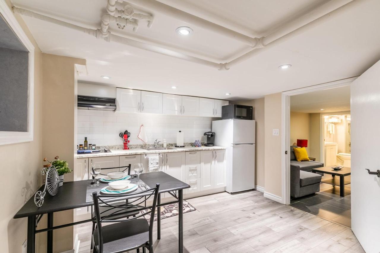 Newly Renovated - Cozy 1Br Apt With Netflix - Prime Location טורונטו מראה חיצוני תמונה