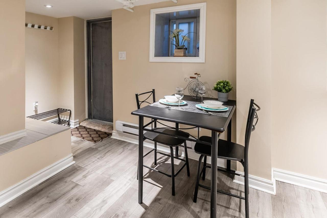 Newly Renovated - Cozy 1Br Apt With Netflix - Prime Location טורונטו מראה חיצוני תמונה